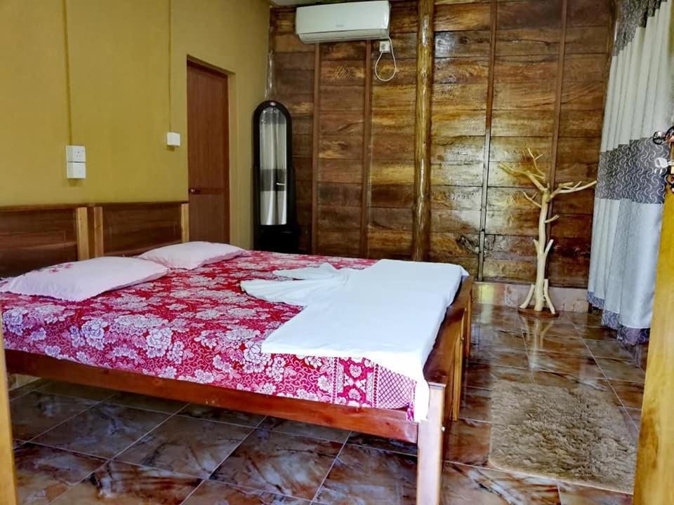 Sea View Resort Kallady Buitenkant foto